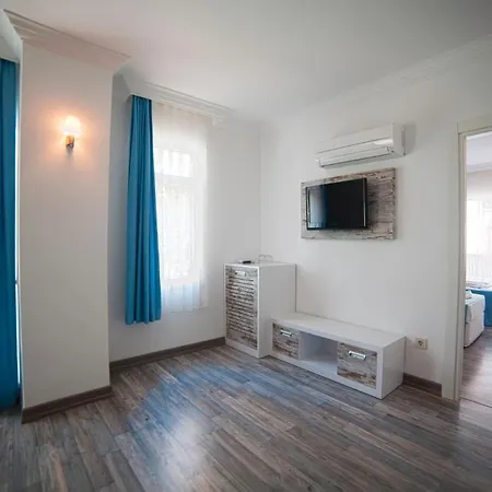 Nur Hotel 2*