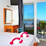 Nur Hotel