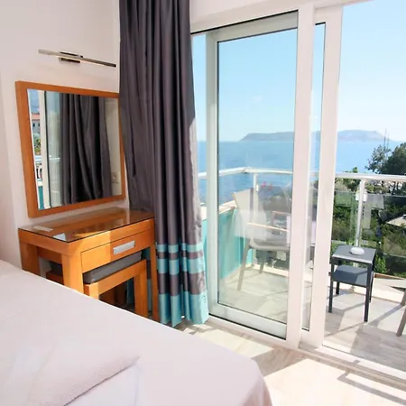 Nur Hotel