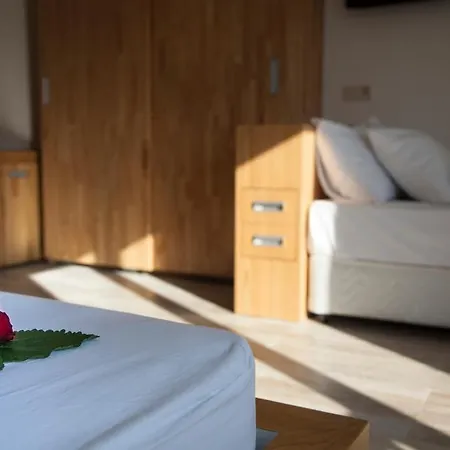 Hotel Nur 2*