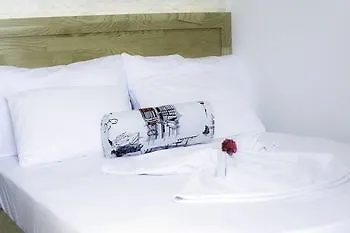 Nur Hotel 2*